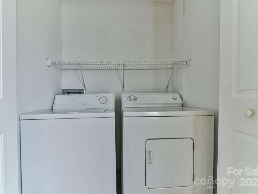 580 Fairview Road, Asheville, NC 28803.  MLS# CAR4235228, YatesRealty ID 3676. 