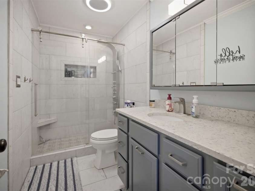 8535 Sylvan Drive, Terrell, NC 28682.  MLS# CAR4396281, YatesRealty ID 36760. Bathroom