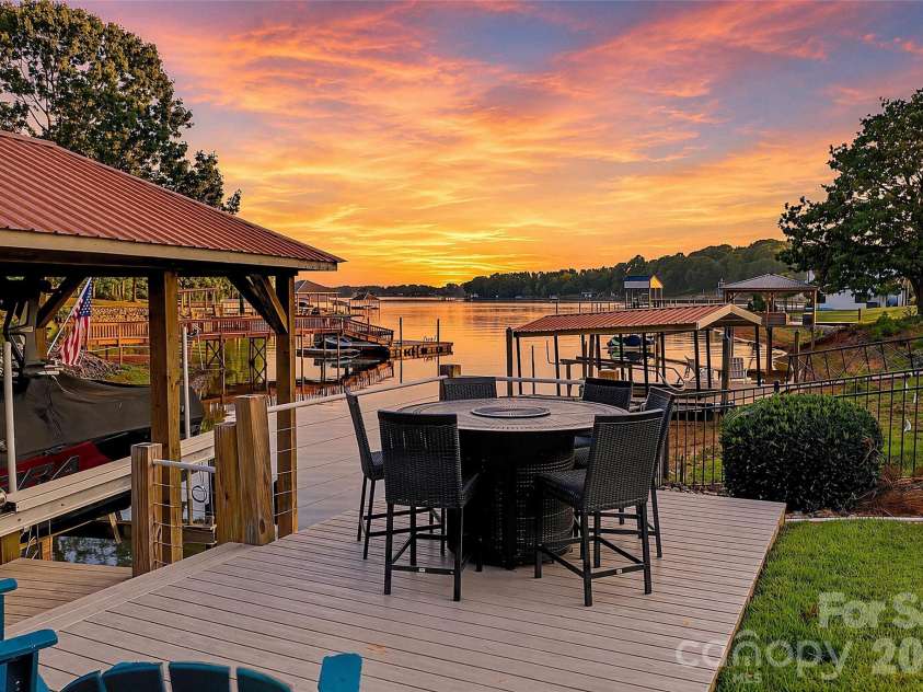 8535 Sylvan Drive, Terrell, NC 28682.  MLS# CAR4396281, YatesRealty ID 36760. Dock Sitting Area