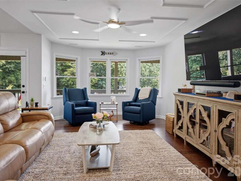 8535 Sylvan Drive, Terrell, NC 28682.  MLS# CAR4396281, YatesRealty ID 36760. Living Room