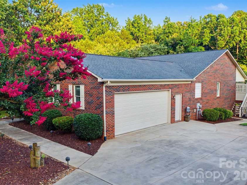 8535 Sylvan Drive, Terrell, NC 28682.  MLS# CAR4396281, YatesRealty ID 36760. Oversized 2 Car Garage
