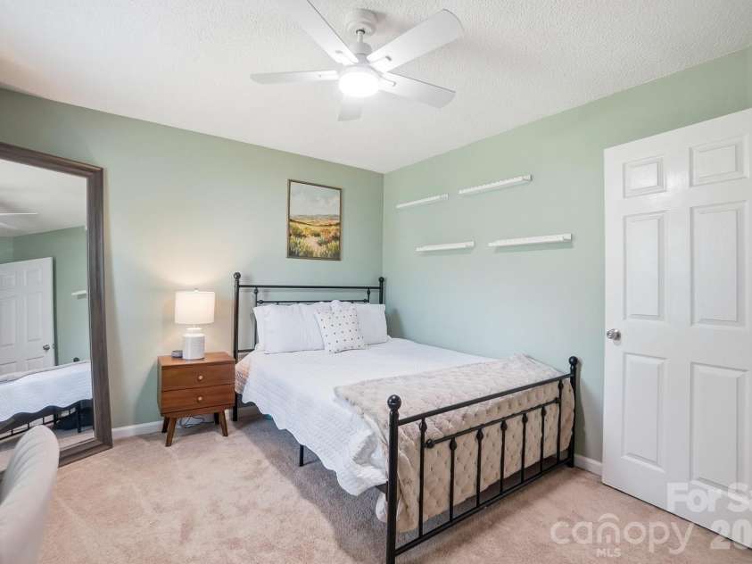 5542 Randolph Road, Kannapolis, NC 28081.  MLS# CAR4394314, YatesRealty ID 36762. 