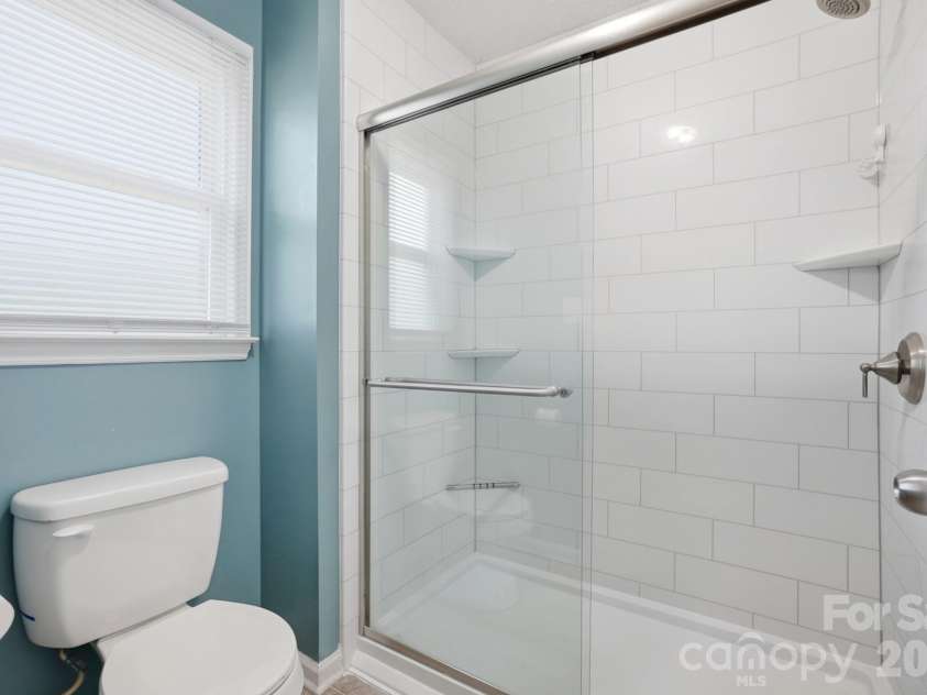 5542 Randolph Road, Kannapolis, NC 28081.  MLS# CAR4394314, YatesRealty ID 36762. 