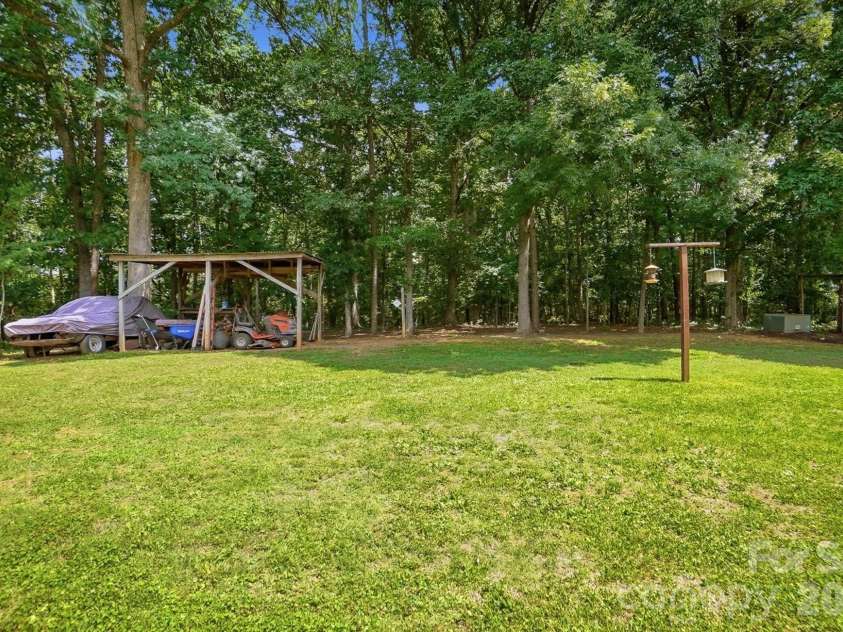 5542 Randolph Road, Kannapolis, NC 28081.  MLS# CAR4394314, YatesRealty ID 36762. 