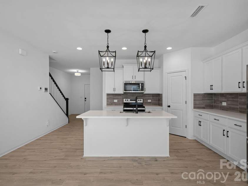 11908 Basking Drive, Charlotte, NC 28214.  MLS# CAR4402346, YatesRealty ID 36766. 