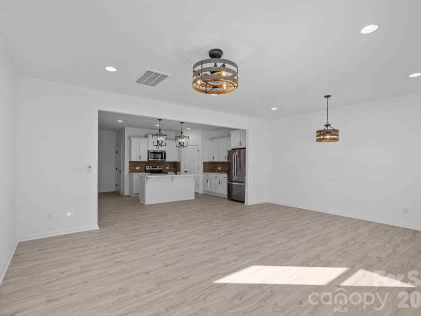 11908 Basking Drive, Charlotte, NC 28214.  MLS# CAR4402346, YatesRealty ID 36766. 