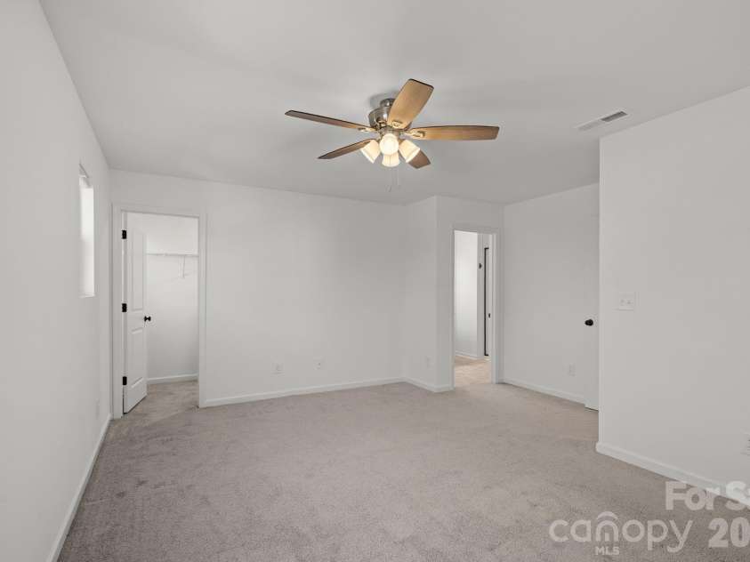 11908 Basking Drive, Charlotte, NC 28214.  MLS# CAR4402346, YatesRealty ID 36766. 