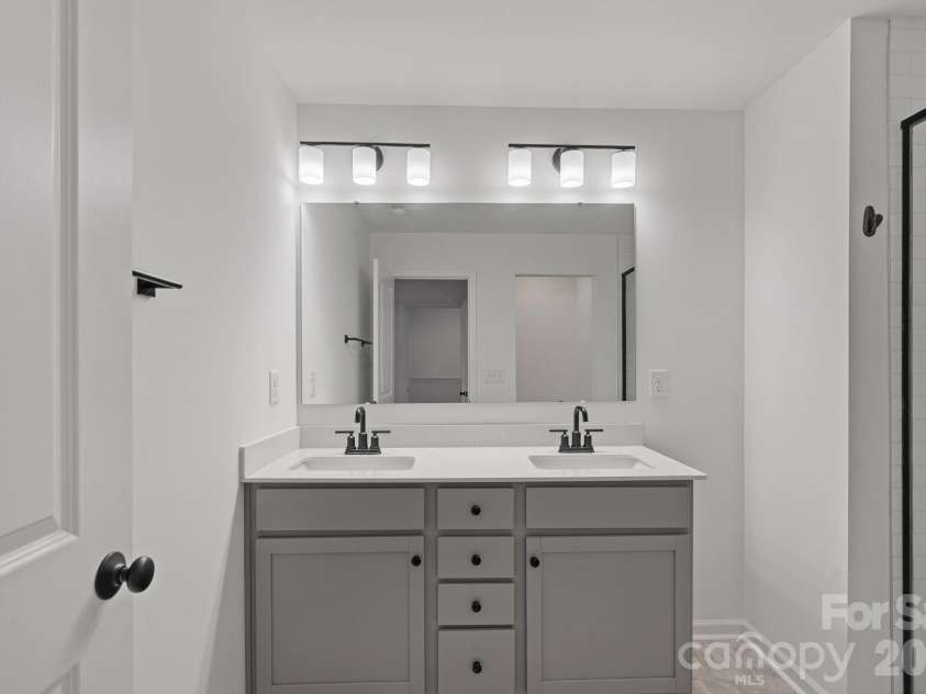 11908 Basking Drive, Charlotte, NC 28214.  MLS# CAR4402346, YatesRealty ID 36766. 