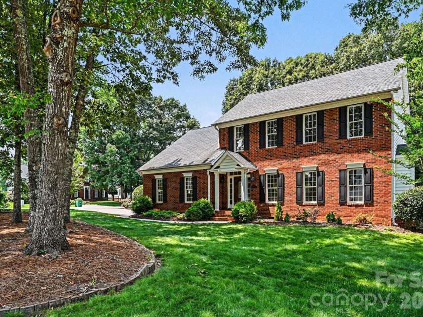 10403 Persimmon Creek Drive, Charlotte, NC 28227.  MLS# CAR4393155, YatesRealty ID 36767. 