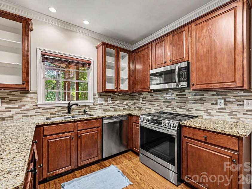 10403 Persimmon Creek Drive, Charlotte, NC 28227.  MLS# CAR4393155, YatesRealty ID 36767. 