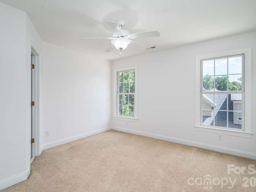 4017 Foxes Trail, Cramerton, NC 28032.  MLS# CAR4392381, YatesRealty ID 36768. 