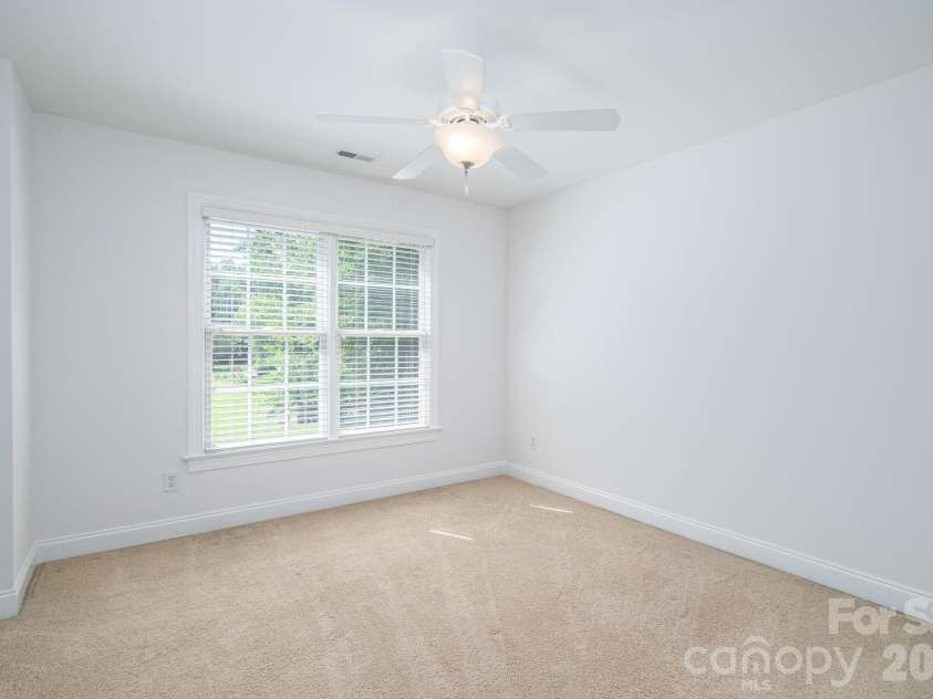 4017 Foxes Trail, Cramerton, NC 28032.  MLS# CAR4392381, YatesRealty ID 36768. 