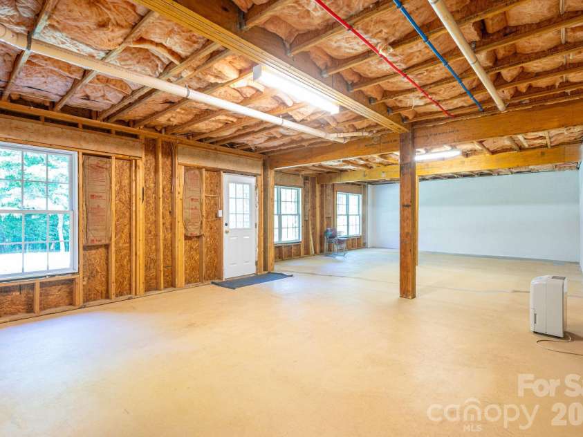 4017 Foxes Trail, Cramerton, NC 28032.  MLS# CAR4392381, YatesRealty ID 36768. 