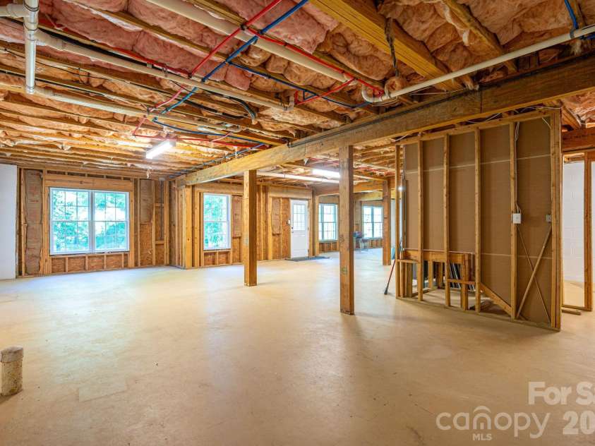 4017 Foxes Trail, Cramerton, NC 28032.  MLS# CAR4392381, YatesRealty ID 36768. Huge freshly painted walk out basement already plumbed for bathroom.