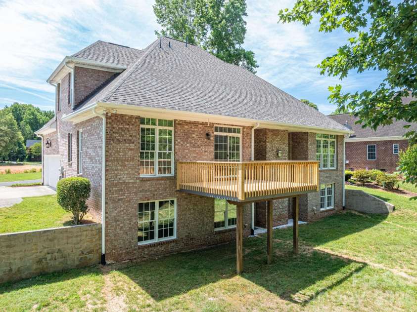 4017 Foxes Trail, Cramerton, NC 28032.  MLS# CAR4392381, YatesRealty ID 36768. New deck.