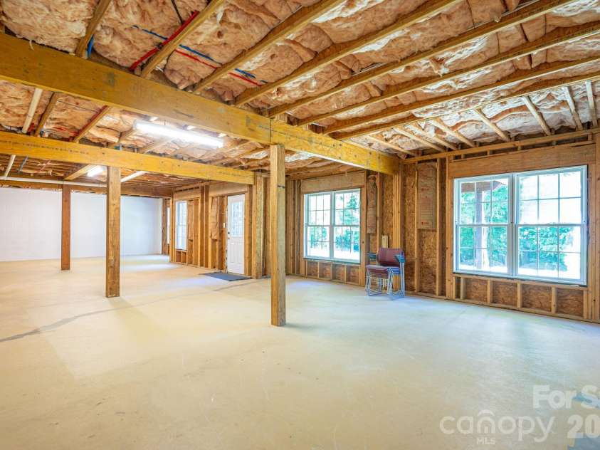 4017 Foxes Trail, Cramerton, NC 28032.  MLS# CAR4392381, YatesRealty ID 36768. So much potential for more HLA!