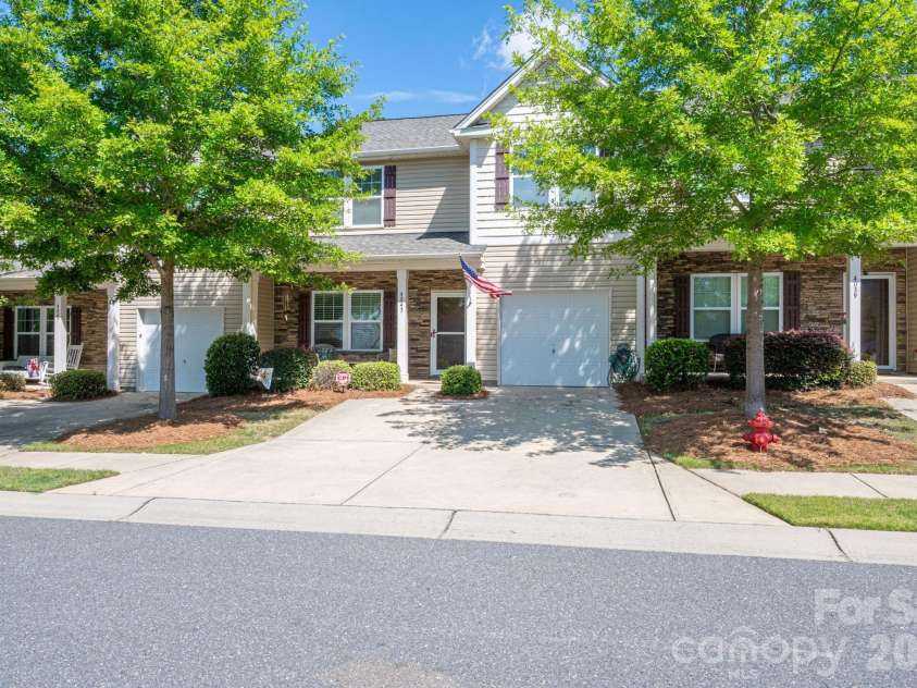 4043 Creekstone Trace, Gastonia, NC 28056.  MLS# CAR4395951, YatesRealty ID 36769. 
