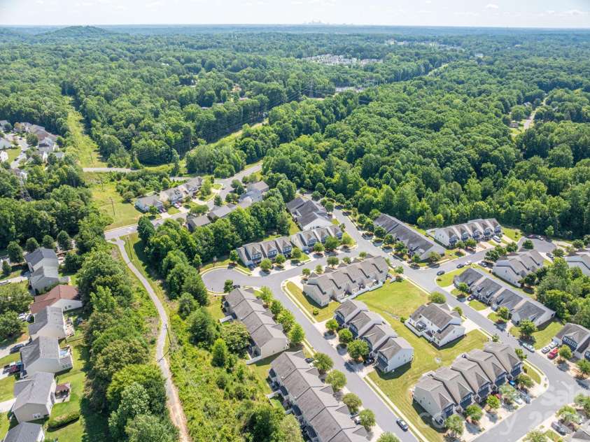 4043 Creekstone Trace, Gastonia, NC 28056.  MLS# CAR4395951, YatesRealty ID 36769. 