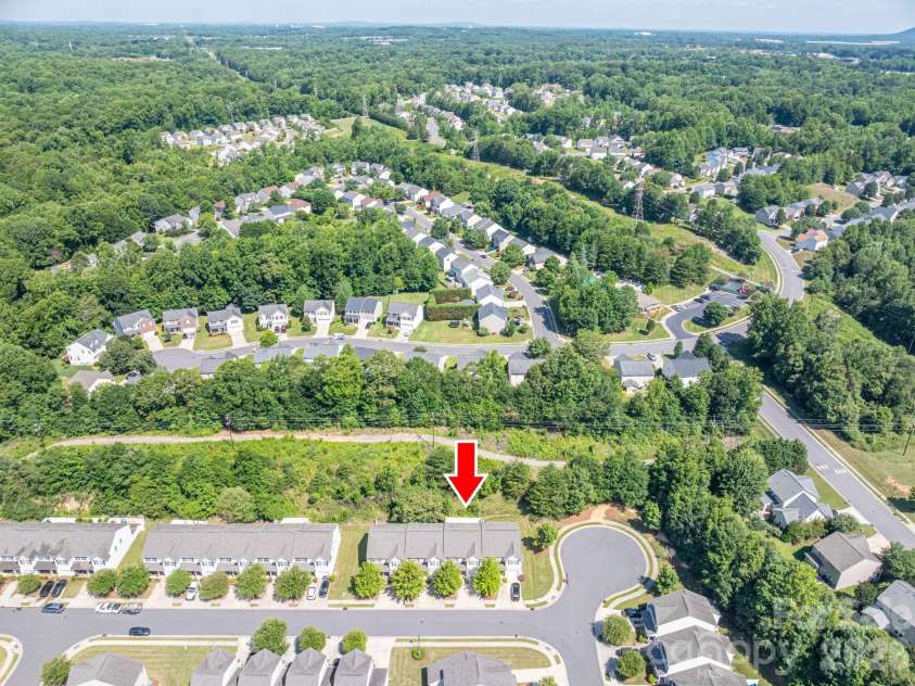 4043 Creekstone Trace, Gastonia, NC 28056.  MLS# CAR4395951, YatesRealty ID 36769. Great location, close to dining, shopping and interstate!
