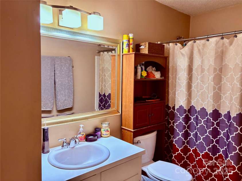 7434 Kilcullen Drive, Charlotte, NC 28270.  MLS# CAR4322316, YatesRealty ID 3677. 