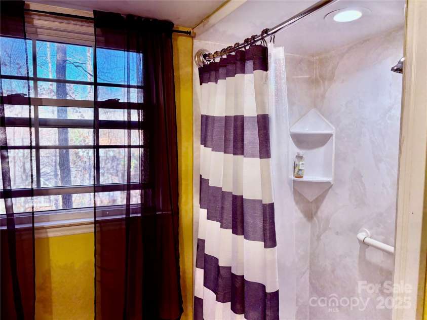 7434 Kilcullen Drive, Charlotte, NC 28270.  MLS# CAR4322316, YatesRealty ID 3677. 