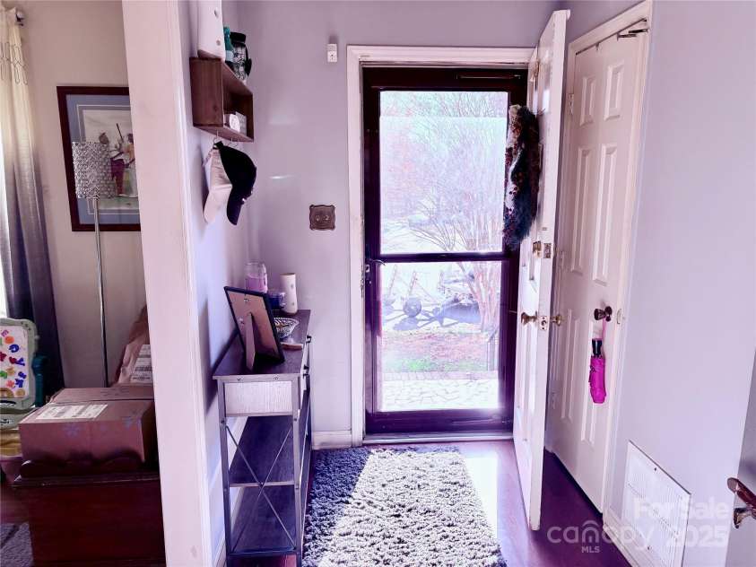 7434 Kilcullen Drive, Charlotte, NC 28270.  MLS# CAR4322316, YatesRealty ID 3677. 