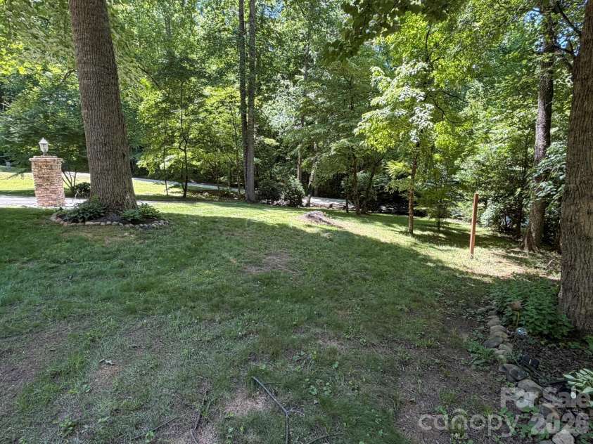 315 Honey Locust Lane, Whittier, NC 28789.  MLS# CAR4403024, YatesRealty ID 36770. 