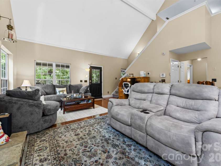 315 Honey Locust Lane, Whittier, NC 28789.  MLS# CAR4403024, YatesRealty ID 36770. 