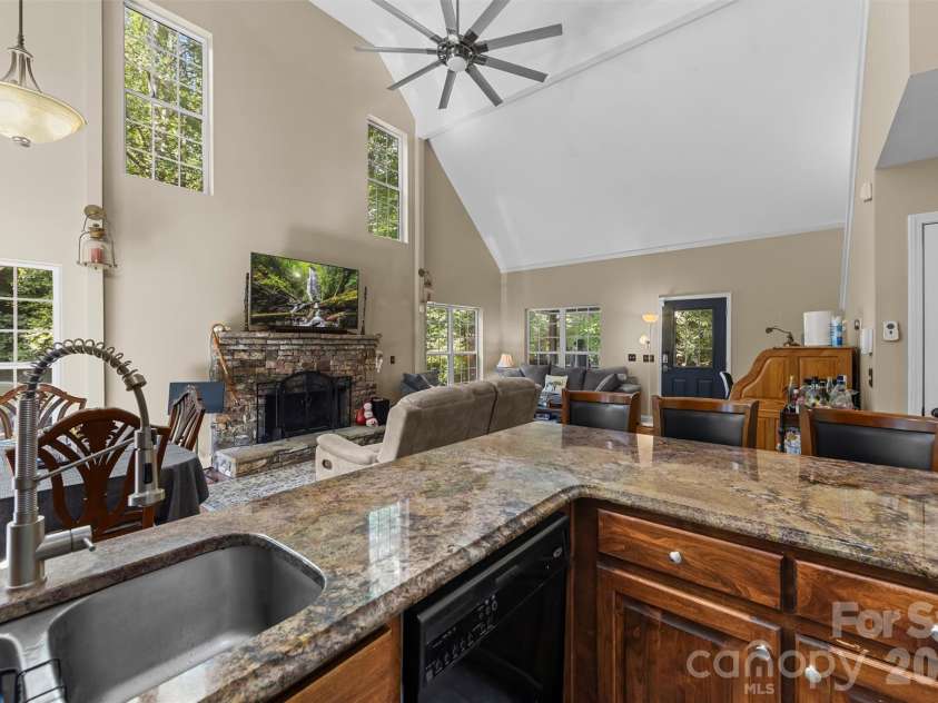 315 Honey Locust Lane, Whittier, NC 28789.  MLS# CAR4403024, YatesRealty ID 36770. 