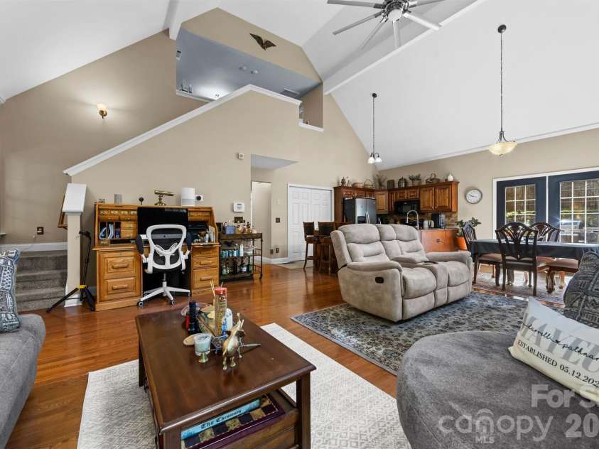 315 Honey Locust Lane, Whittier, NC 28789.  MLS# CAR4403024, YatesRealty ID 36770. 