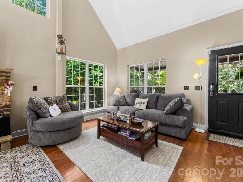 315 Honey Locust Lane, Whittier, NC 28789.  MLS# CAR4403024, YatesRealty ID 36770. 