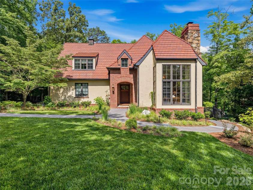 907 Kells Blue Court, Biltmore Lake, NC 28715.  MLS# CAR4388975, YatesRealty ID 36775. 