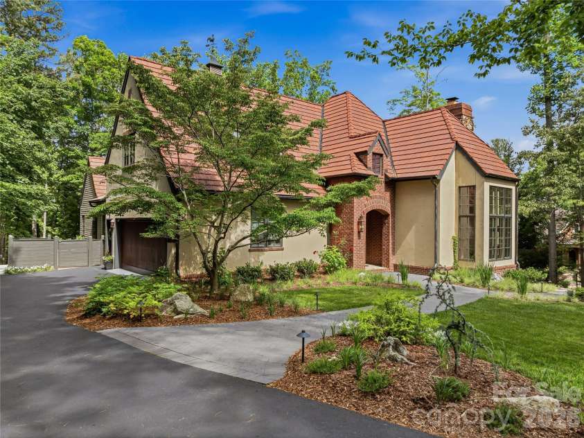 907 Kells Blue Court, Biltmore Lake, NC 28715.  MLS# CAR4388975, YatesRealty ID 36775. 