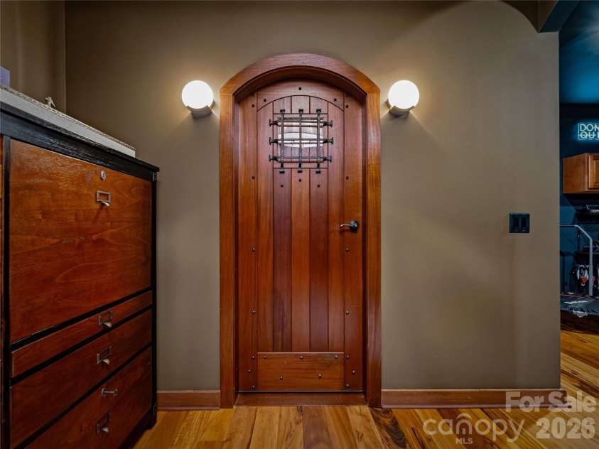 907 Kells Blue Court, Biltmore Lake, NC 28715.  MLS# CAR4388975, YatesRealty ID 36775. 
