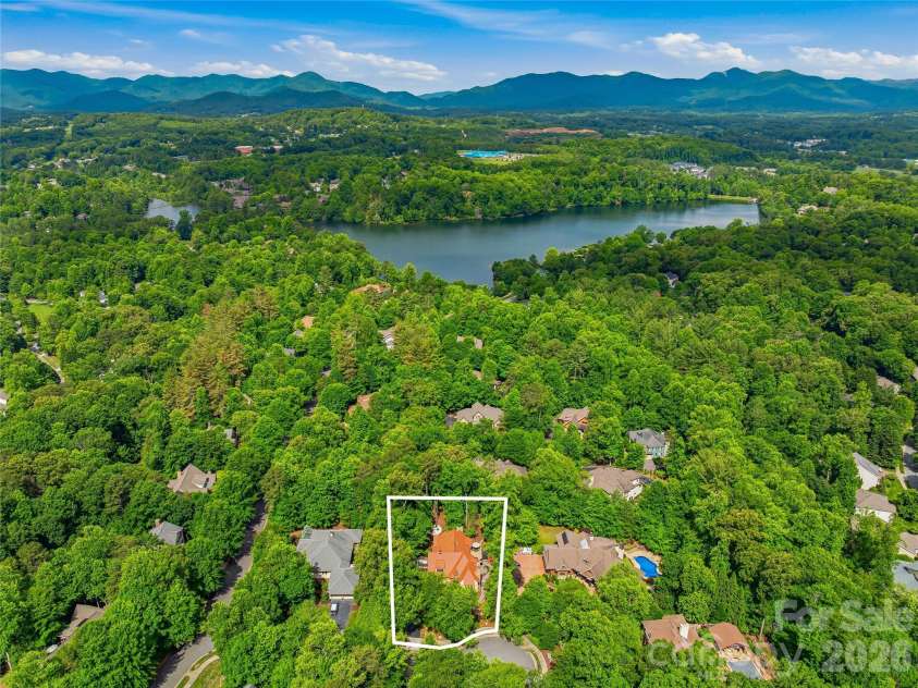907 Kells Blue Court, Biltmore Lake, NC 28715.  MLS# CAR4388975, YatesRealty ID 36775. 