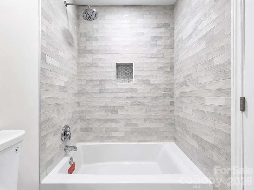 2703 Quailrush Road, Charlotte, NC 28226.  MLS# CAR4400332, YatesRealty ID 36776. 