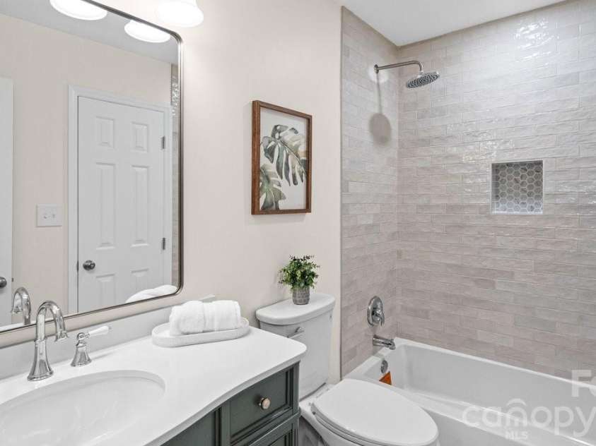 2703 Quailrush Road, Charlotte, NC 28226.  MLS# CAR4400332, YatesRealty ID 36776. 