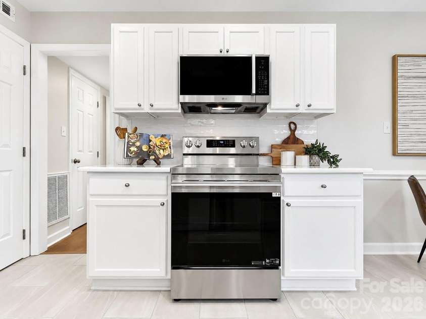 2703 Quailrush Road, Charlotte, NC 28226.  MLS# CAR4400332, YatesRealty ID 36776. 
