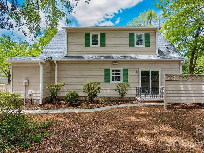 2703 Quailrush Road, Charlotte, NC 28226.  MLS# CAR4400332, YatesRealty ID 36776. 