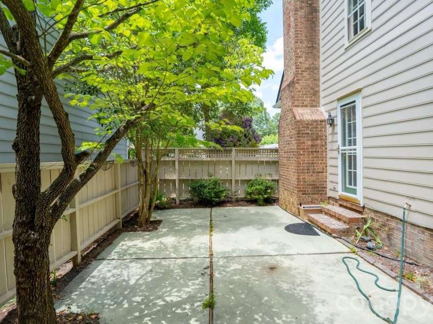 2703 Quailrush Road, Charlotte, NC 28226.  MLS# CAR4400332, YatesRealty ID 36776. 