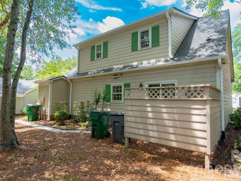 2703 Quailrush Road, Charlotte, NC 28226.  MLS# CAR4400332, YatesRealty ID 36776. 