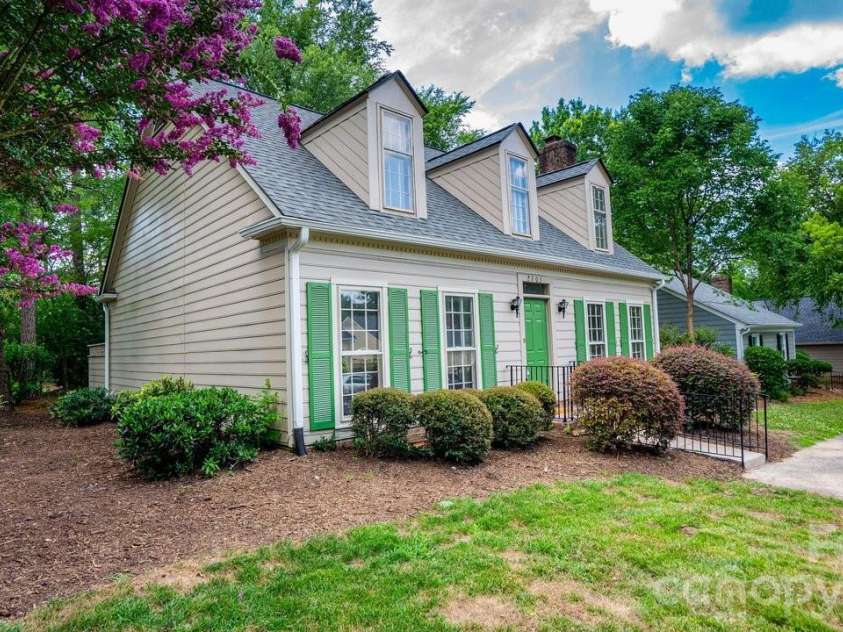 2703 Quailrush Road, Charlotte, NC 28226.  MLS# CAR4400332, YatesRealty ID 36776. 