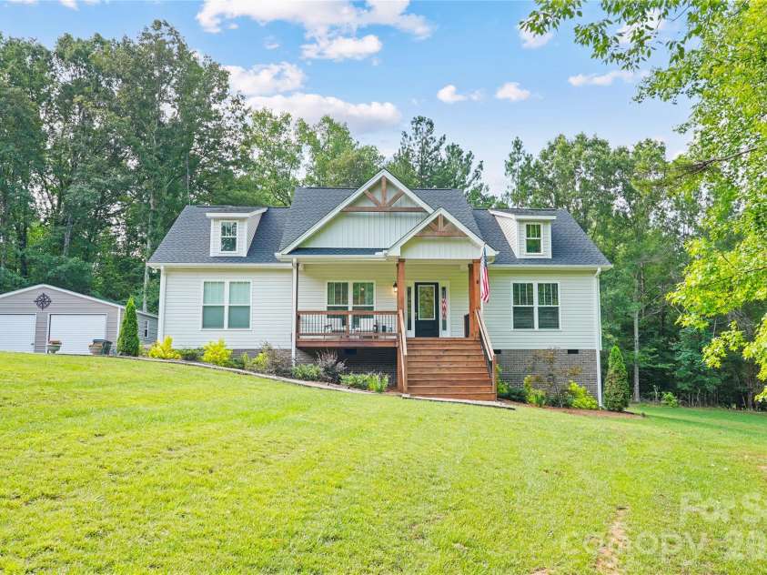 1601 Charlotte Highway, York, SC 29745.  MLS# CAR4398932, YatesRealty ID 36777. 