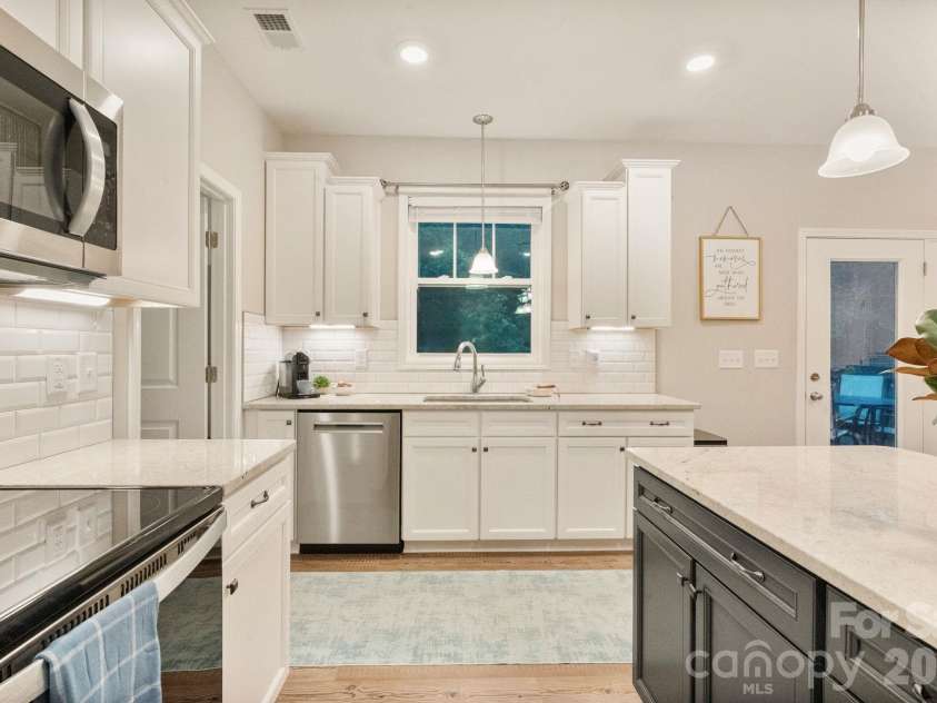 1601 Charlotte Highway, York, SC 29745.  MLS# CAR4398932, YatesRealty ID 36777. 