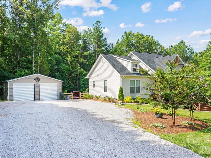 1601 Charlotte Highway, York, SC 29745.  MLS# CAR4398932, YatesRealty ID 36777. 