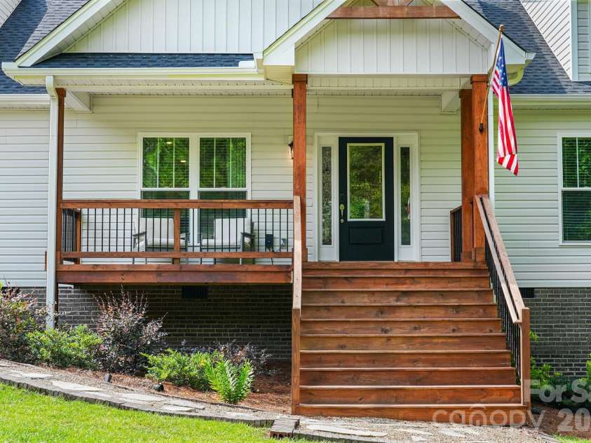 1601 Charlotte Highway, York, SC 29745.  MLS# CAR4398932, YatesRealty ID 36777. 
