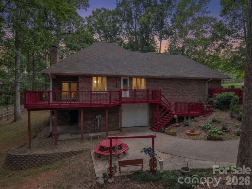 1810 Arbor Way Drive, Shelby, NC 28150.  MLS# CAR4392549, YatesRealty ID 36778. 