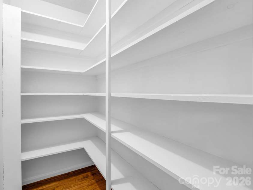 1810 Arbor Way Drive, Shelby, NC 28150.  MLS# CAR4392549, YatesRealty ID 36778. Huge walk-in pantry, freshly painted
