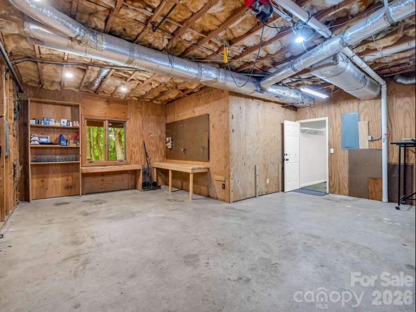 1810 Arbor Way Drive, Shelby, NC 28150.  MLS# CAR4392549, YatesRealty ID 36778. Spacious workshop in basement