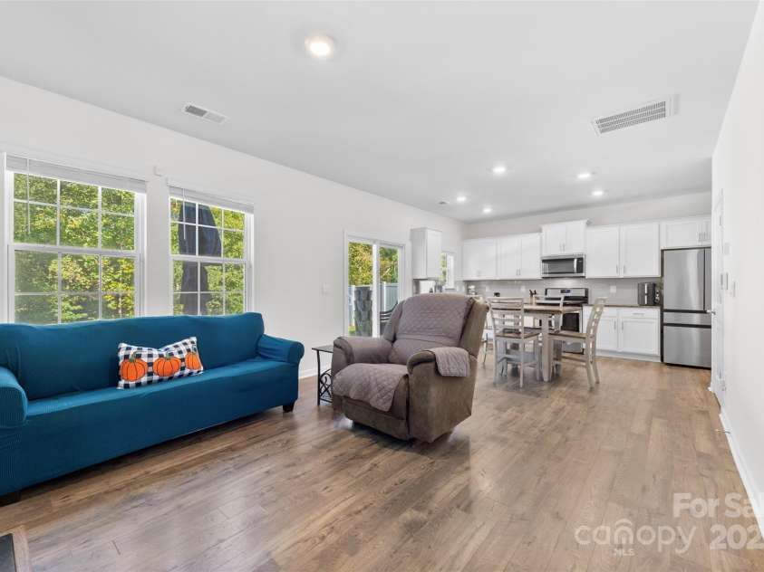 542 King Clover Lane, Clover, SC 29710.  MLS# CAR4313272, YatesRealty ID 3678. 